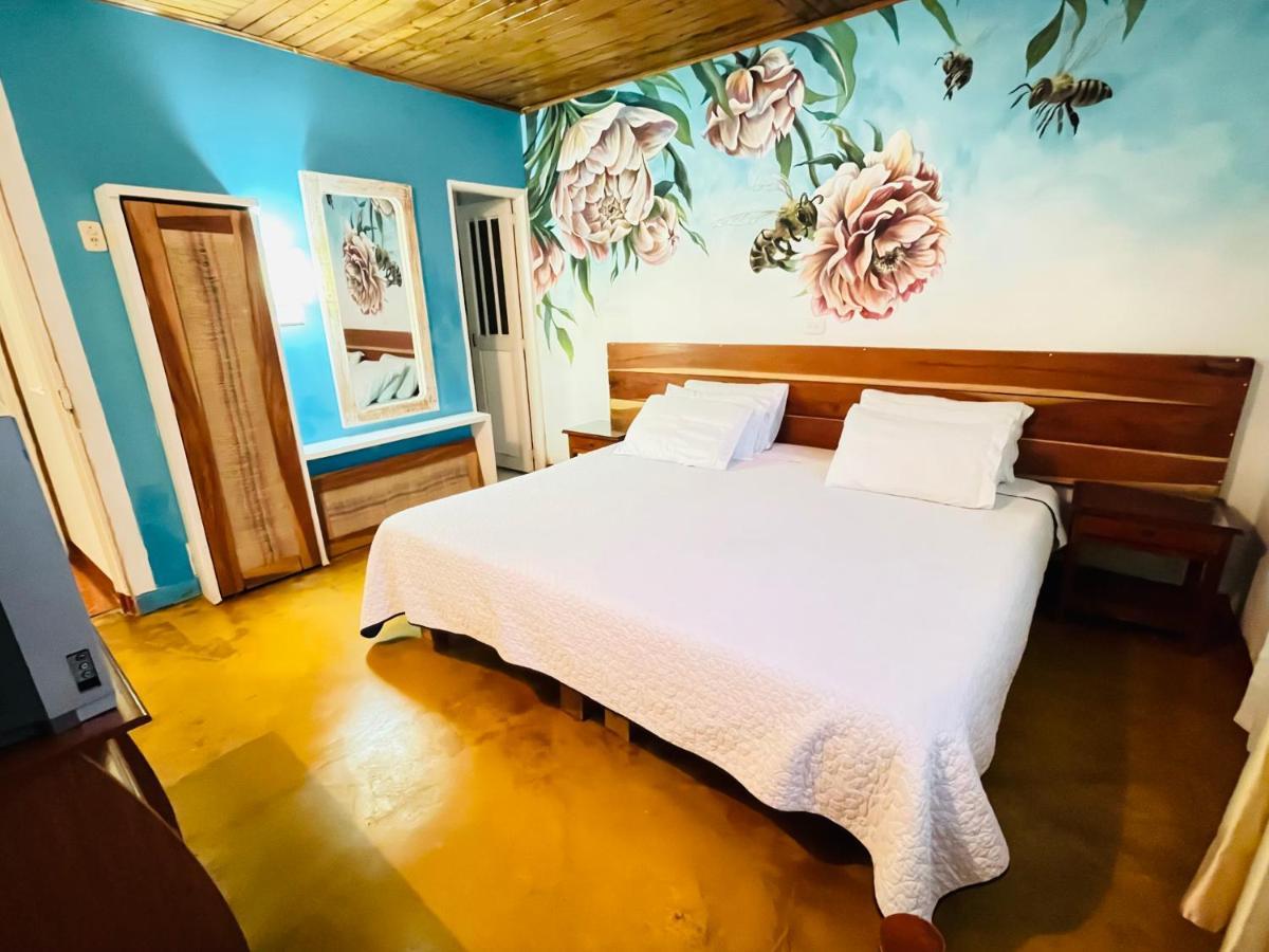 Hostal Colina De Lluvia フィランディア エクステリア 写真