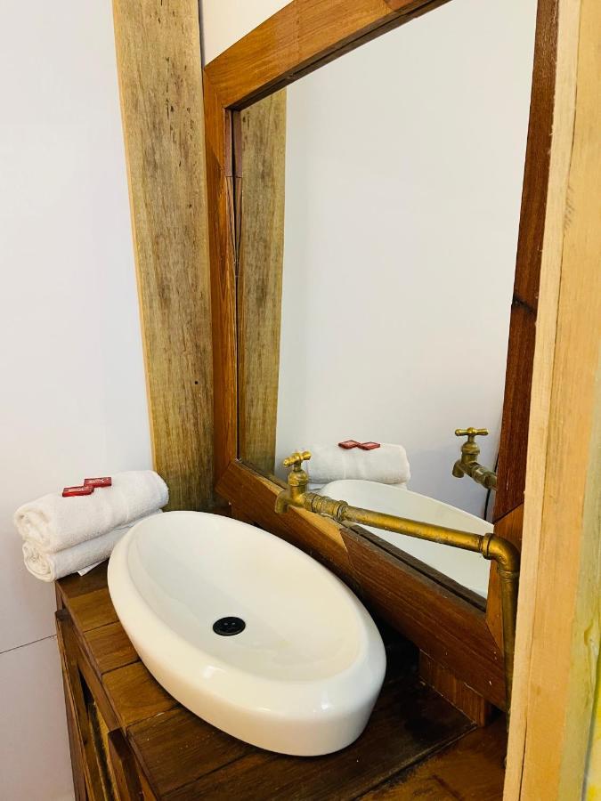 Hostal Colina De Lluvia フィランディア エクステリア 写真